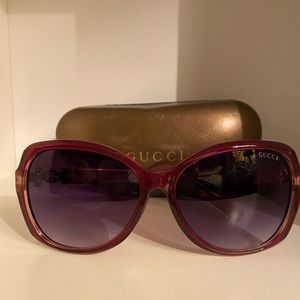 Gucci vintage sunglasses 🕶 brad new .